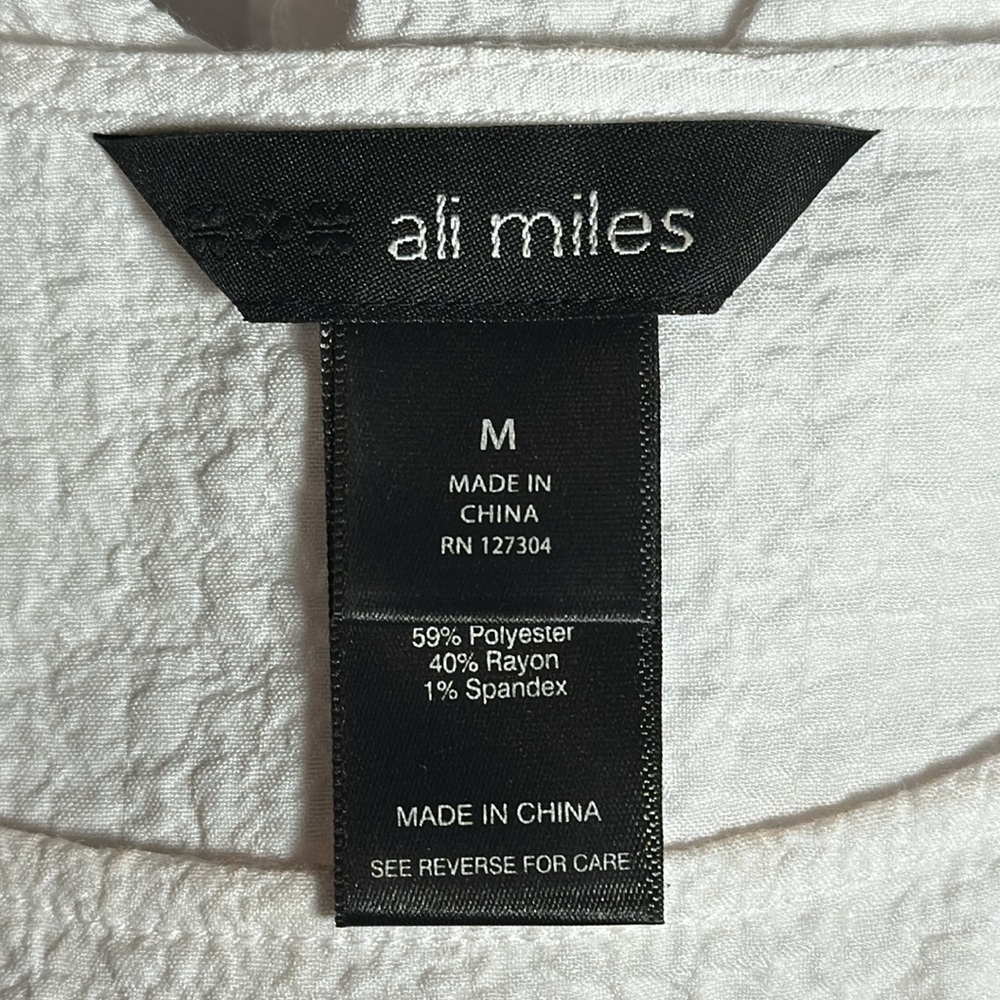 ALI MILES Asymmetrical Tunic Blouse w/ Contrasting Detail WHITE-BLACK / MEDIUM - Picture 12 of 13